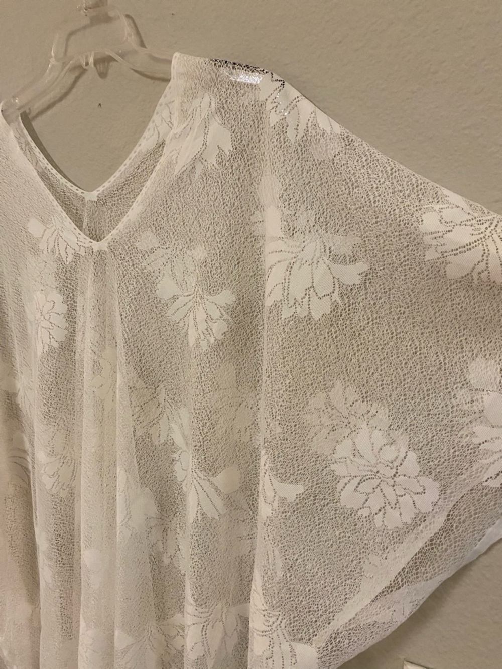 Sheer Floral Lace Fringe Kimono  Swim Cover Up - White - One Size - NWOT! - Picture 3 of 4